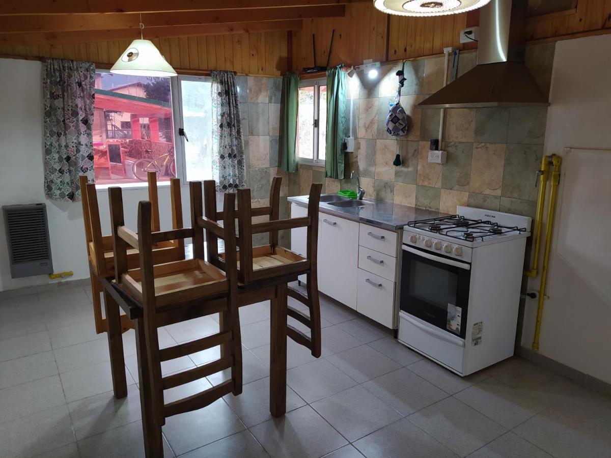 Huellas Hostel Лаго-Пуэло Экстерьер фото