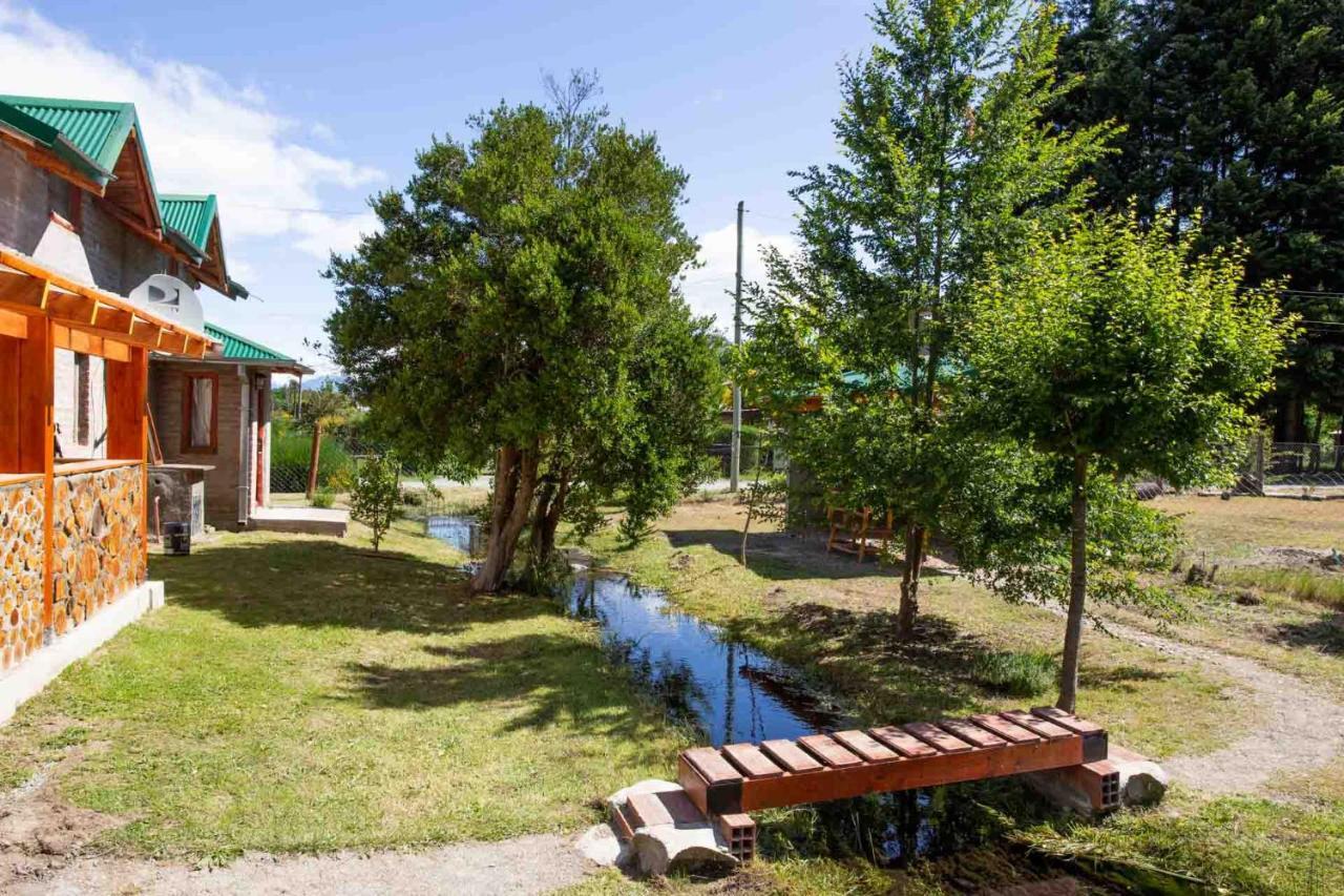 Huellas Hostel Лаго-Пуэло Экстерьер фото